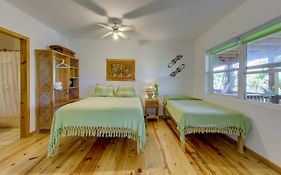 Hotel Posada Las Orquideas,West End